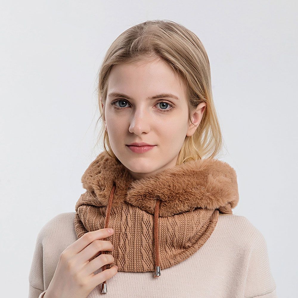 WinterCozy | Warme gestrickte Kapuzenschal