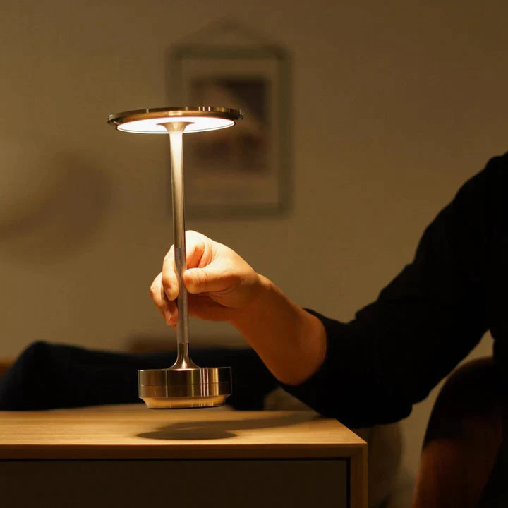 LumiaTrend™ | Kabellose wiederaufladbare Tischlampe